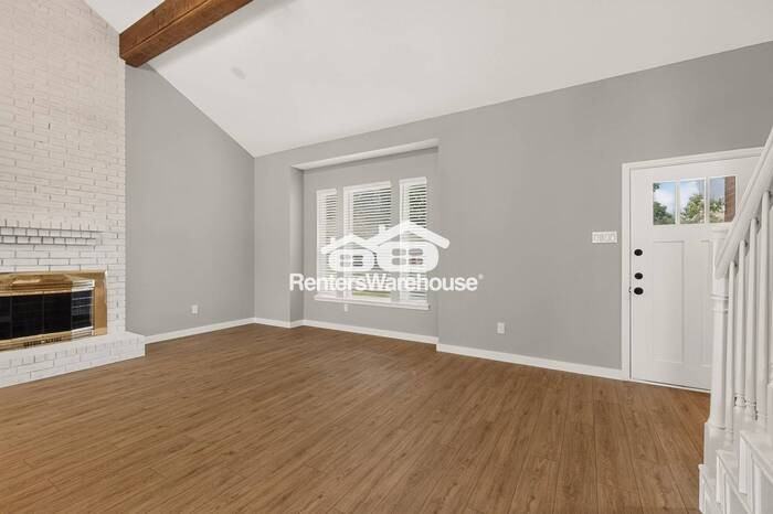 8008 Cornell Dr - Photo 7 of 44
