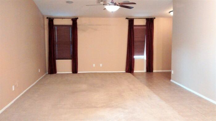2965 E Blue Ridge Way - Photo 2 of 20