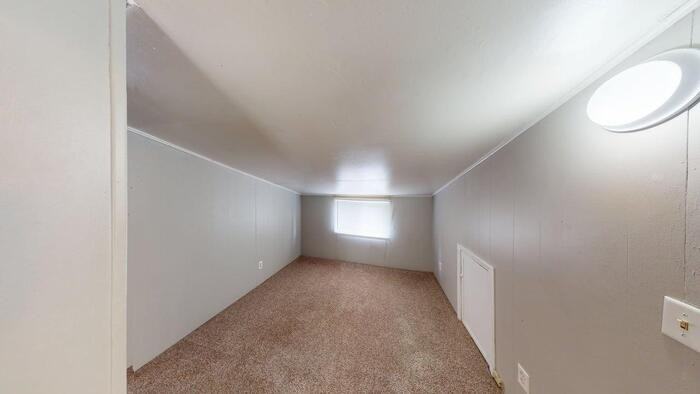 413 1/2 W Thayer Ave - Photo 6 of 14