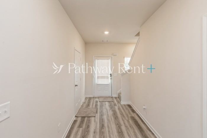 422 Prescott Way - Photo 3 of 20