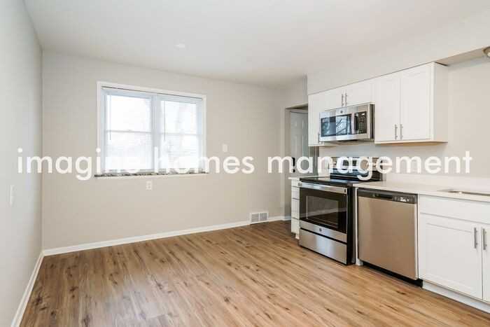 2824 Galahad Dr - Photo 5 of 19