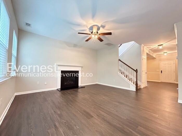 131 Shoals Bridge Rd - Photo 5 of 35