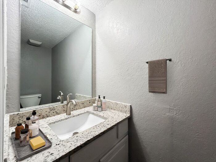 610 Wolftrap Dr - Photo 2 of 6