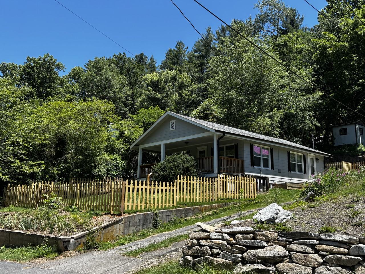 23 Sycamore St #NA