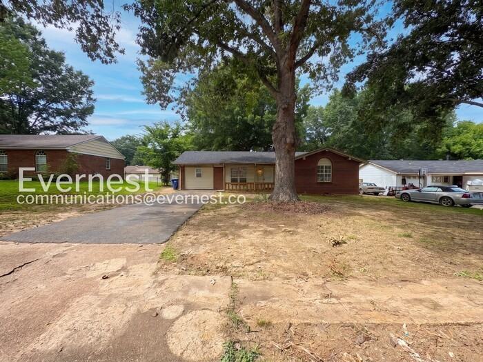 5772 Natchez Dr - Photo 3 of 31