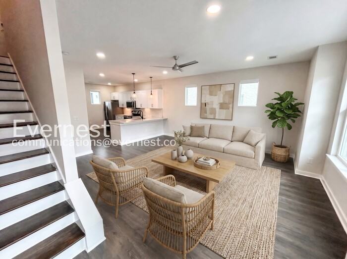 304 Jeffries Way - Photo 3 of 24