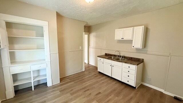 1346 N Dearborn St - Photo 7 of 16