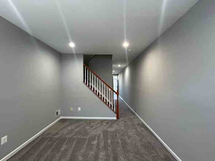 790 N Madeira St - Photo 4 of 10