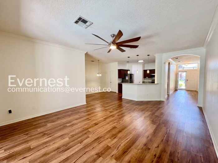 13829 Sunshowers Cir - Photo 6 of 31