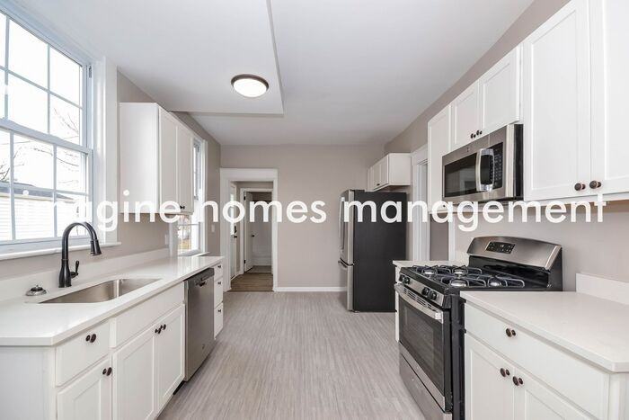 4150 Linden Ave - Photo 7 of 17