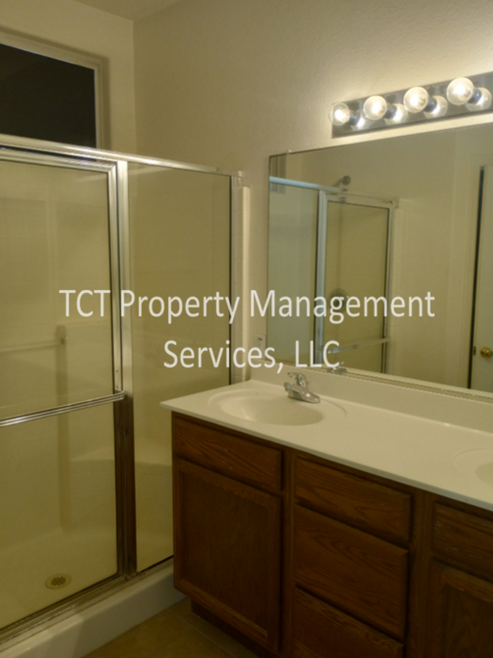 11622 W Washington St - Photo 7 of 11
