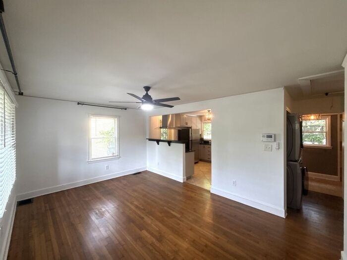 526 W Kingston Ave - Photo 3 of 16