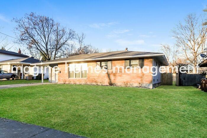 732 Fairborn Rd - Photo 4 of 22