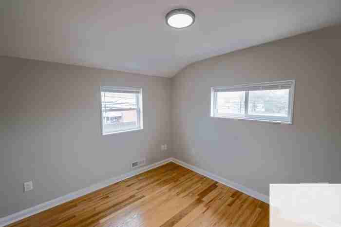 3400 N Point Rd - Photo 5 of 24