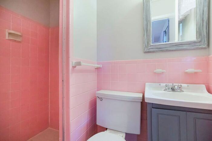 5205 W 79th St - Photo 4 of 31
