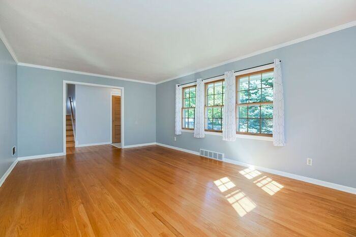 5205 W 79th St - Photo 7 of 31