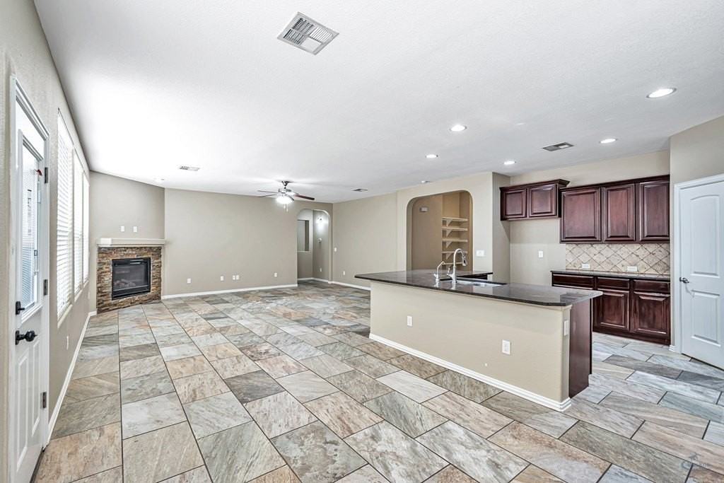 6412 Commonwealth Rd #NA - Photo 7 of 38