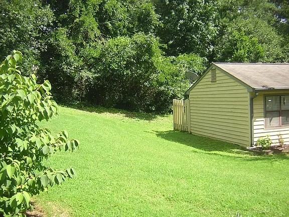133 Sandalwood Cir #NA - Photo 3 of 19