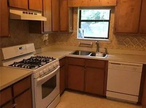 133 Sandalwood Cir #NA - Photo 6 of 19