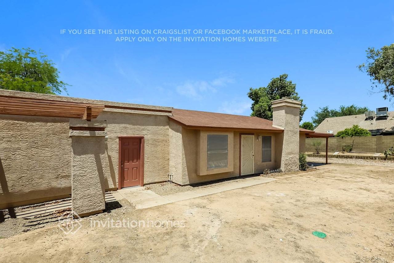 1516 E Kristal Way - Photo 3 of 17