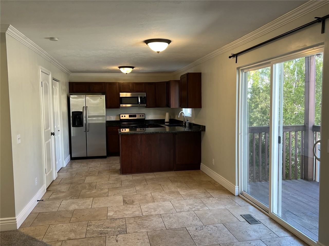893 E Arnecia Ct #20 - Photo 2 of 23