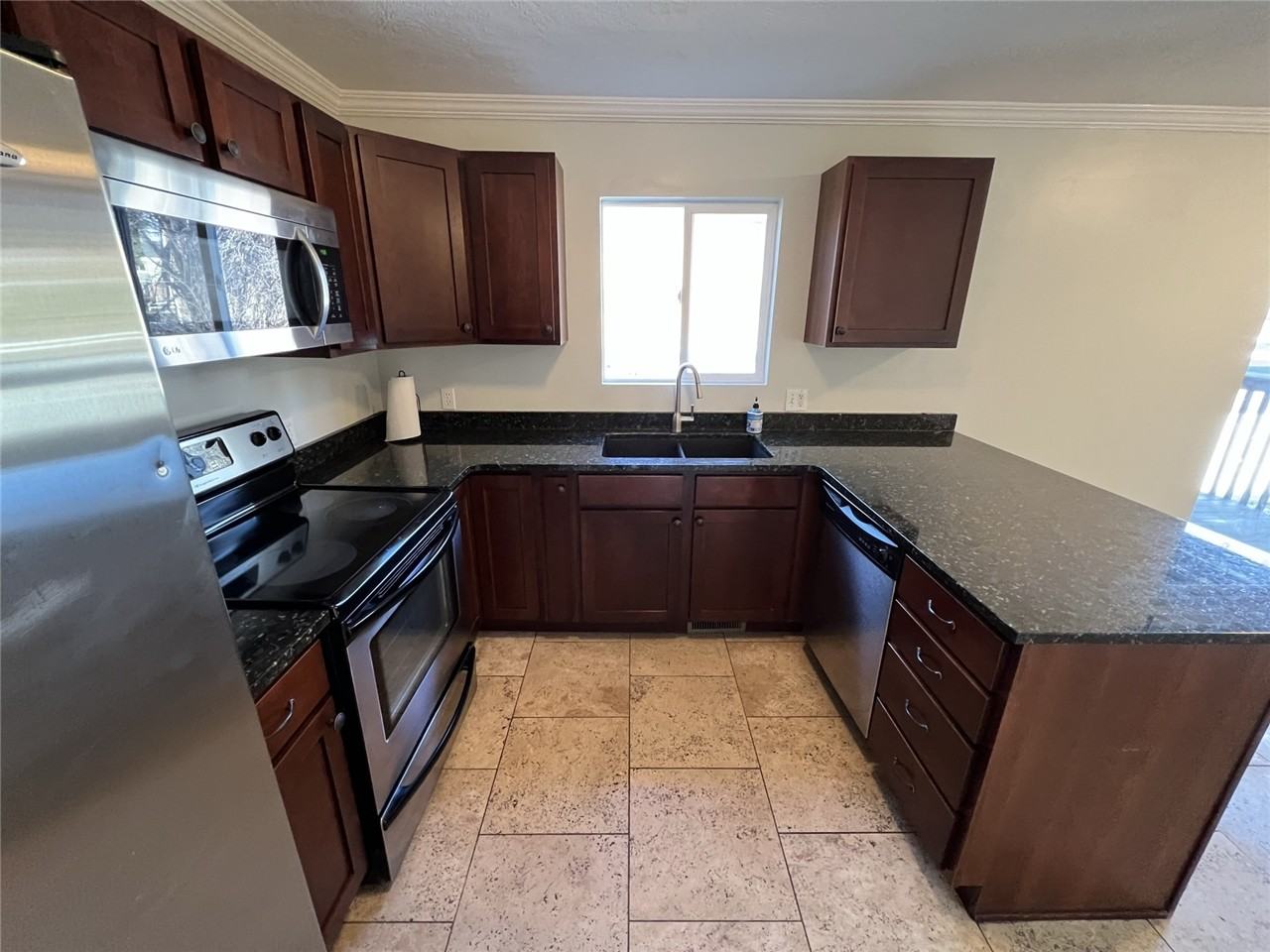 893 E Arnecia Ct #20 - Photo 3 of 23