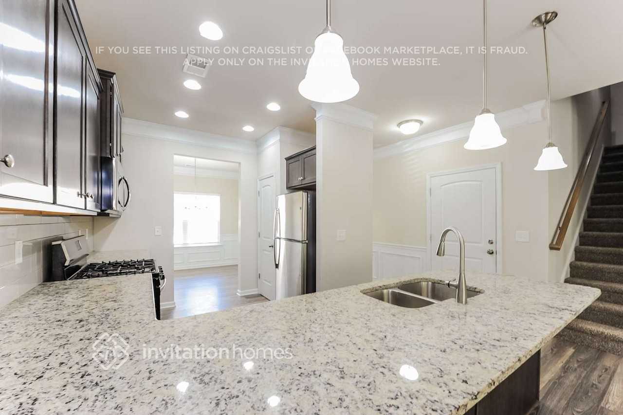132 Hickory Village Cir - Photo 5 of 17