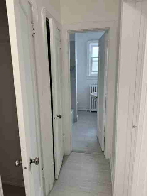 3 Claxton Blvd - Photo 2 of 11