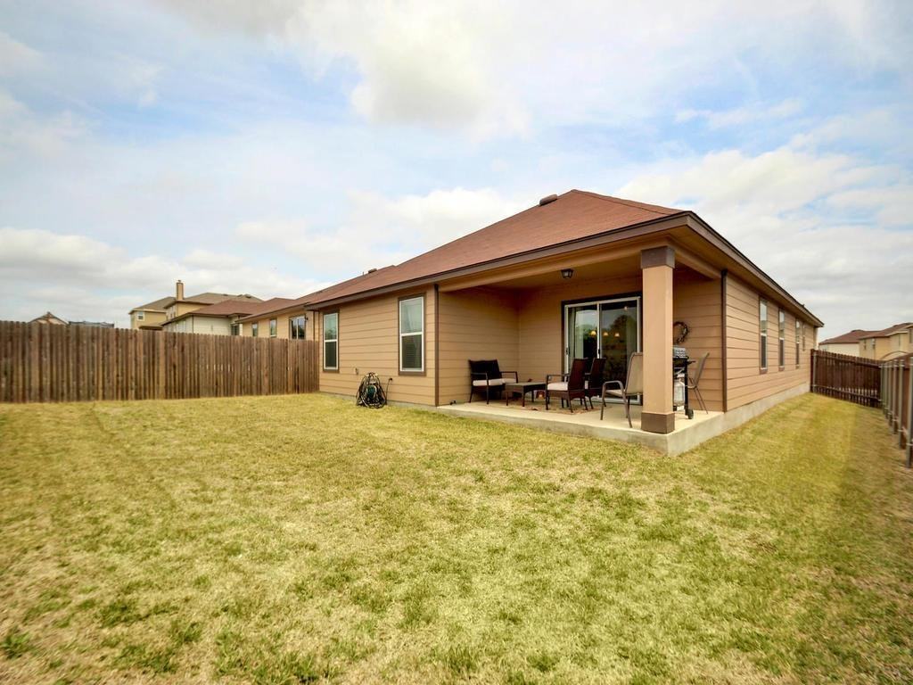 400 Gina Dr #1 - Photo 3 of 6