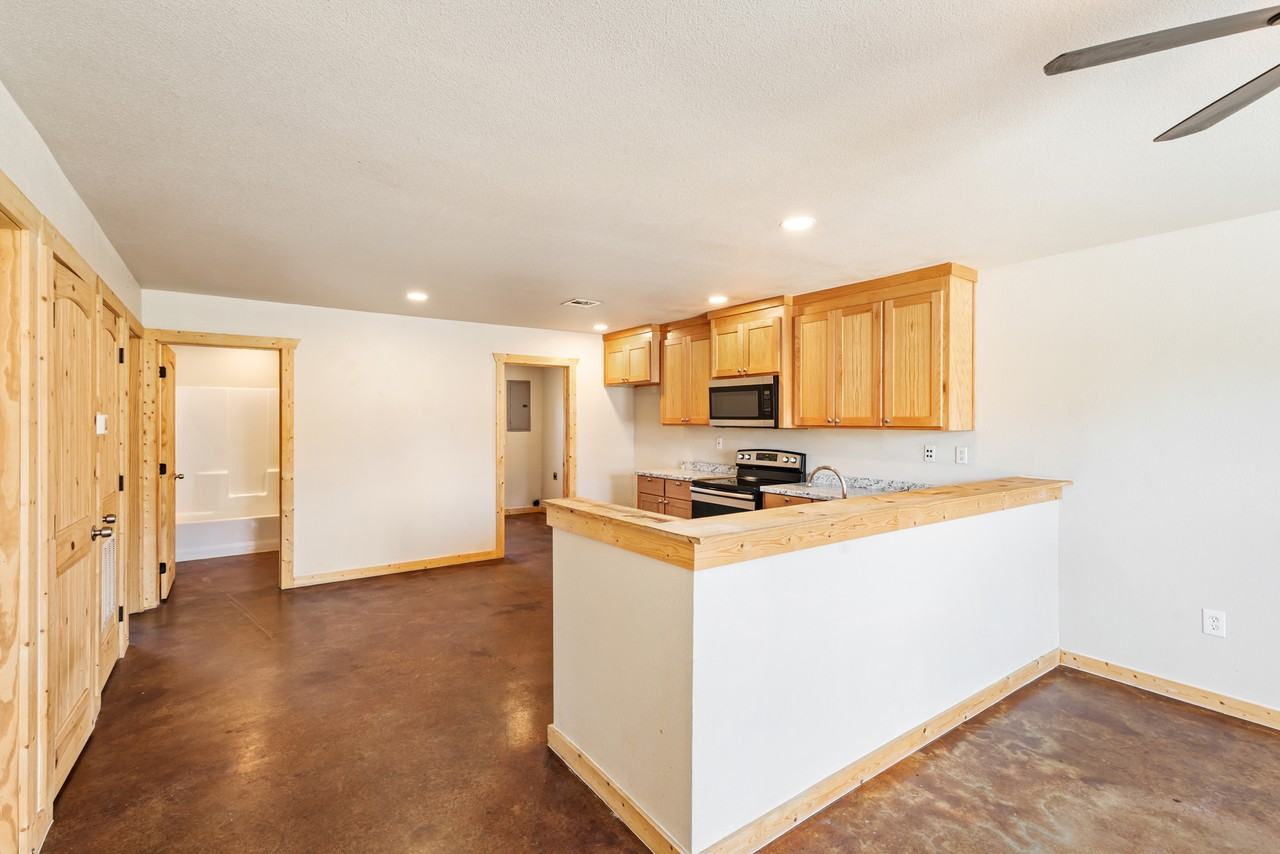 13001 Owen Ln #13001 - Photo 4 of 24