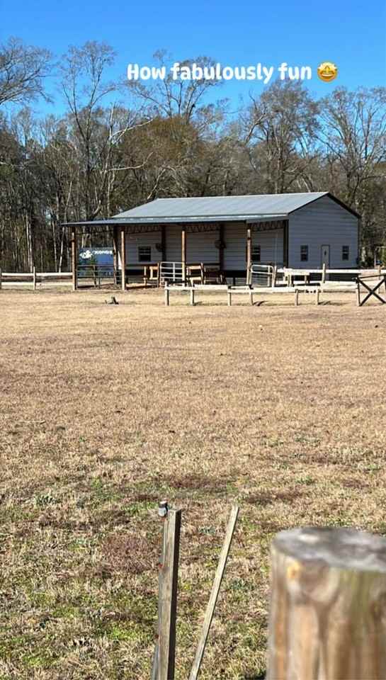 515 Beaver Dam Rd - Photo 7 of 10