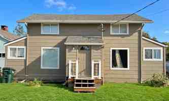 featured image of 4512 Pacific Way