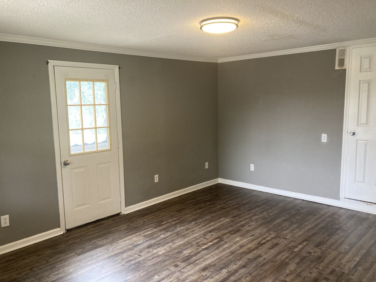 1305 Rapids Rd #1 - Photo 4 of 7