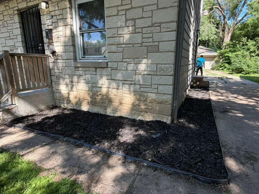 4636 N 46th St - Photo 3 of 4