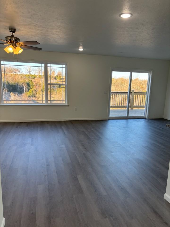 124 E Sunset Cove Ln - Photo 3 of 20