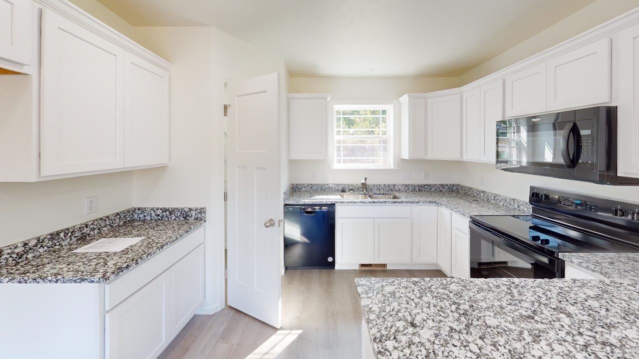 124 E Sunset Cove Ln - Photo 4 of 20