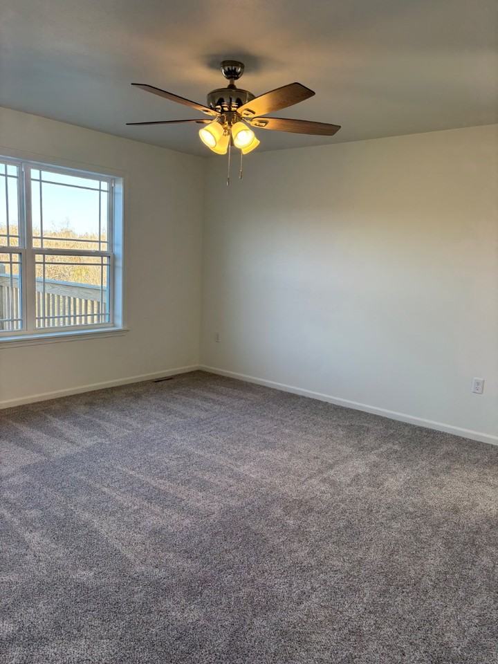 124 E Sunset Cove Ln - Photo 7 of 20