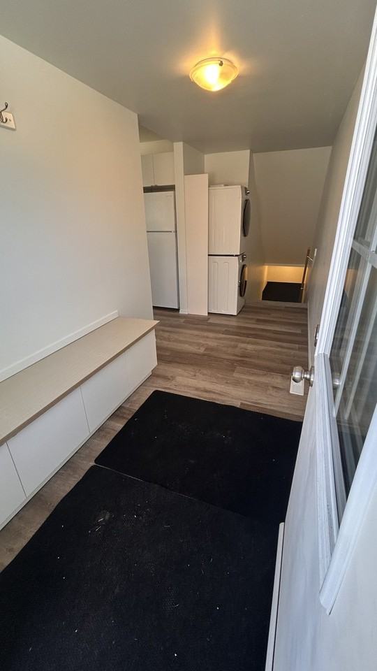 SF234 – Newton Duplex for Rent | Two 3 - Photo 2 of 41