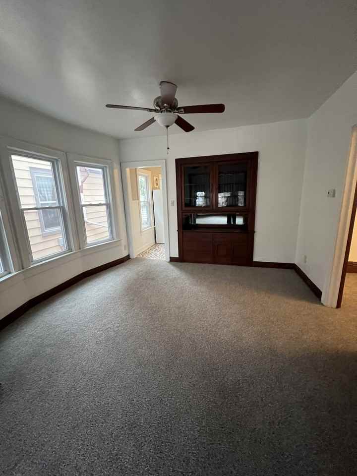 1211 S 72nd St Lowr - Photo 5 of 14