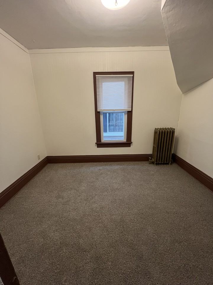 1211 S 72nd St Lowr - Photo 6 of 14