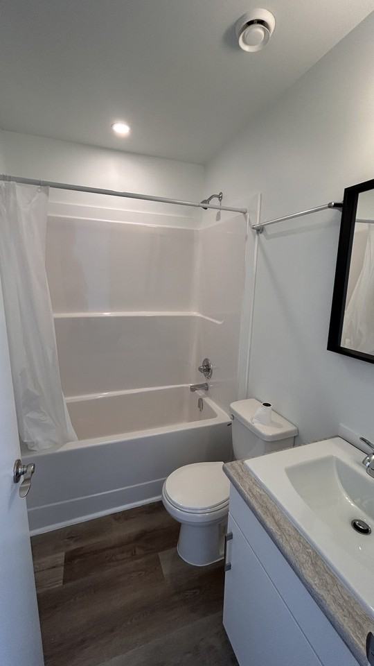 12032 54 St Nw - Photo 2 of 18