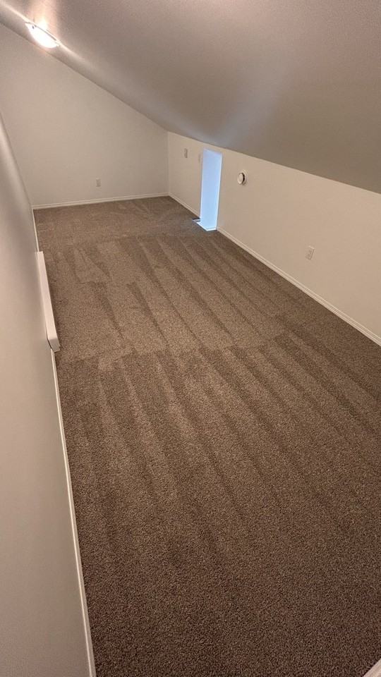 12032 54 St Nw - Photo 7 of 18