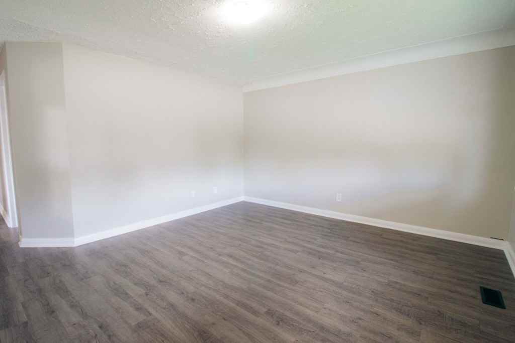 89 Clarendon Ave - Photo 2 of 23