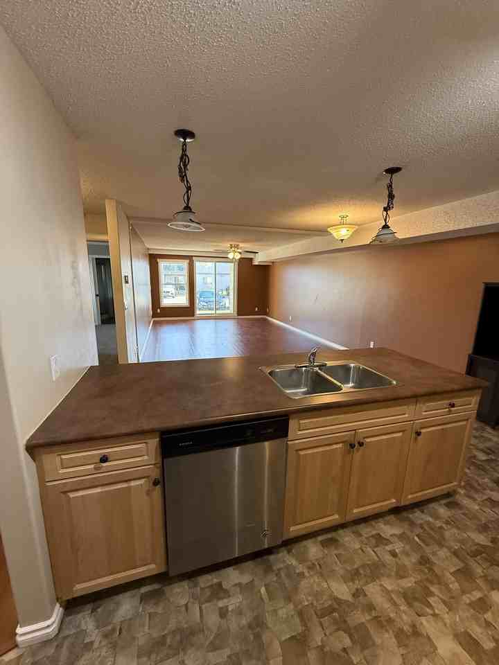 #2101, 901 16 Street - Photo 5 of 21