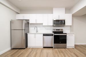 featured image of 100 Penn Pl