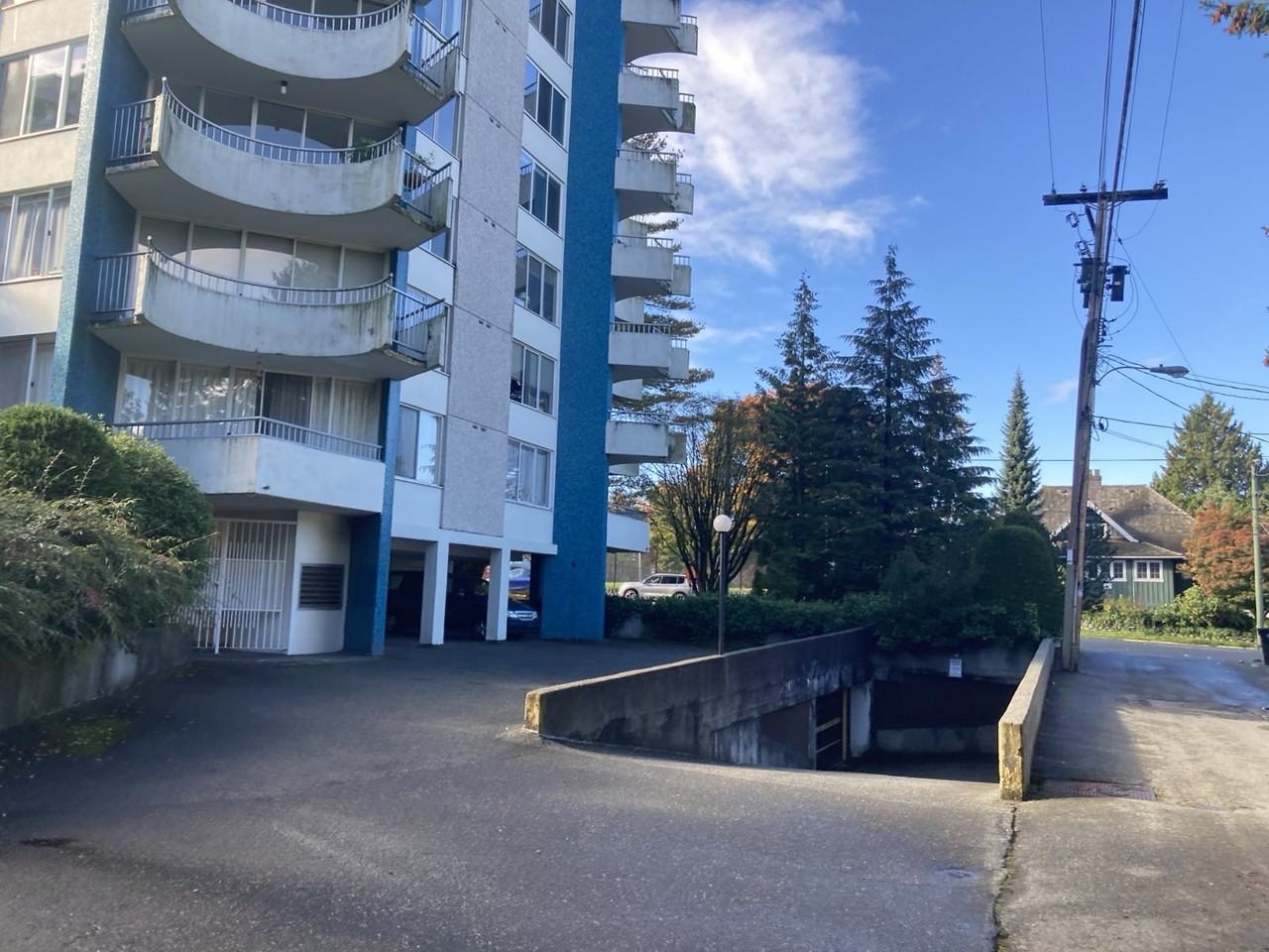 [ID#179] 1 BED – 1 BATH apartment @ WEST POINT GREY - Photo 5 of 17