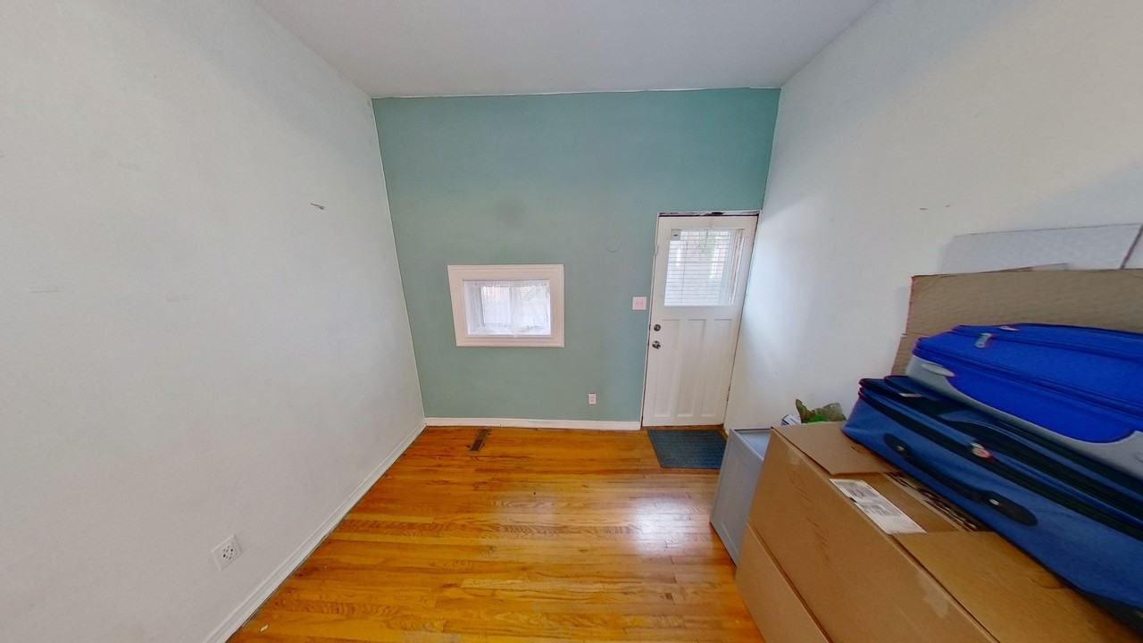 97 Wolseley St - Photo 6 of 8
