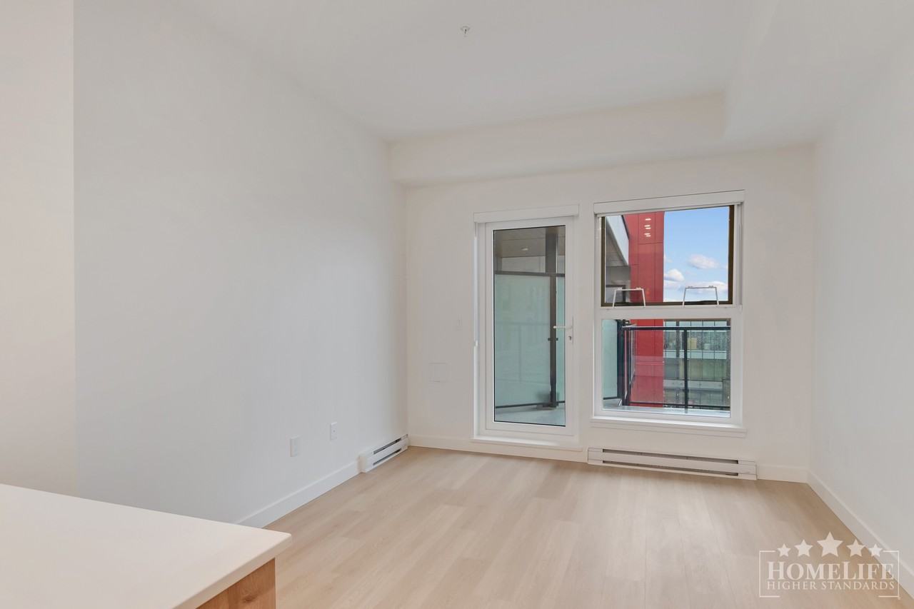 7980 206a St - Photo 5 of 36