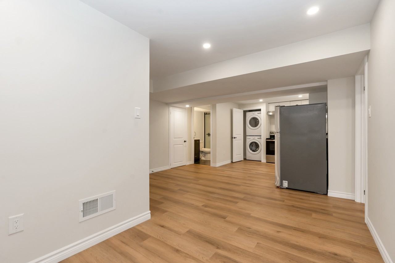 11 Mcwatt St - Photo 4 of 21