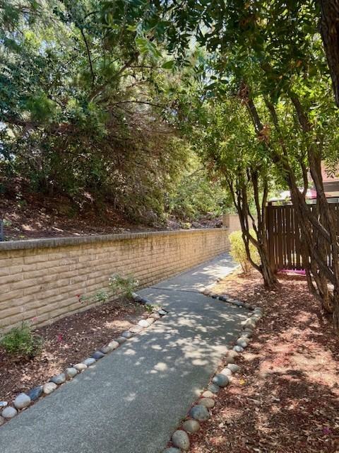1407 Marchbanks Dr - Photo 2 of 20